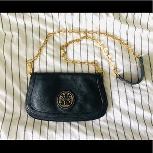 Tory Burch 'Amanda' Logo Flap Clutch - Black